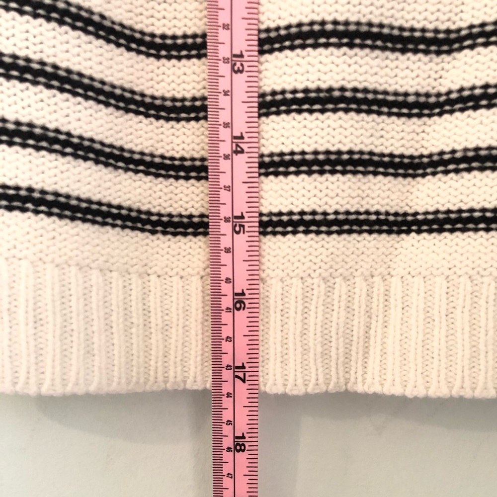 LIMITED TIME DISCOUNTED SHIPPING! H&M Black and White Stripe Crop Knit Sweater - Picture 10 of 16